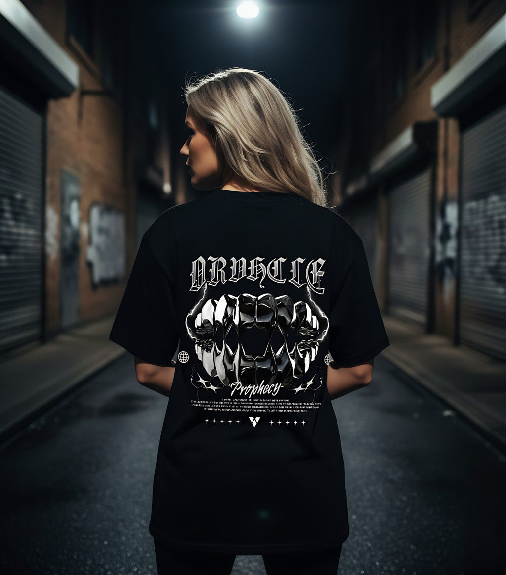 Camiseta Oversize Negra Texto Blanco