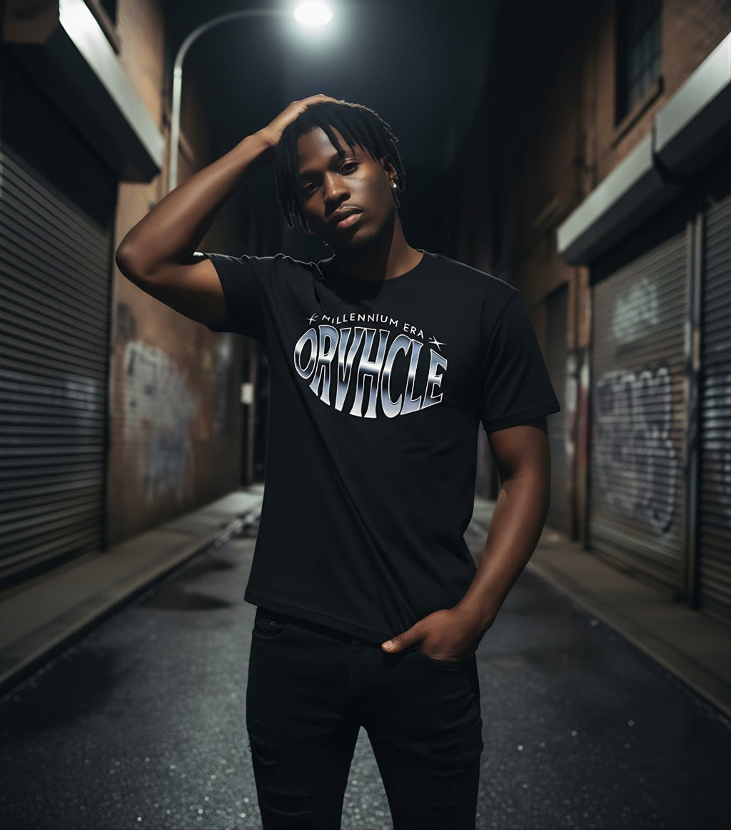 Camiseta Oversize Negra Texto Plateado